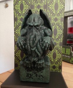 Cthulhu: The Ancient One Tribute Box Novelty Book, August 16, 2016 46 71L1NuYlrAL
