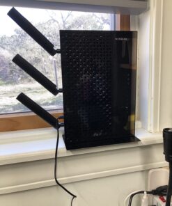 NETGEAR WiFi Mesh Range Extender EX7000 - Coverage up to 2100 sq.ft. and 35 devices with AC1900 Dual Band Wireless Signal Booster & Repeater (up to 1900Mbps speed), plus Mesh Smart Roaming 36 71L2AHcykL