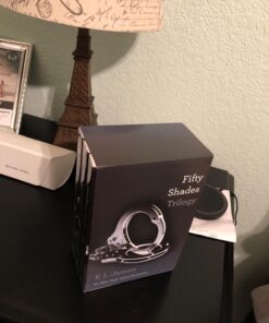 Fifty Shades Trilogy (Fifty Shades of Grey / Fifty Shades Darker / Fifty Shades Freed) 49 71L34ZAh3ZL