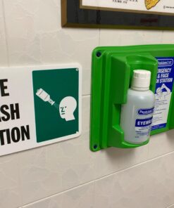 PhysiciansCare Eye Wash Station, Double 16 oz. Bottle Double- 16 Ounce Eyewash Station 5 71L3XIYqQML