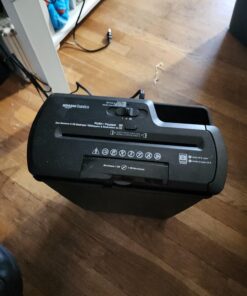 Amazon Basics 8-Sheet Strip Cut Paper, CD, and Credit Card Shredder 29 71L3sTuyWiL