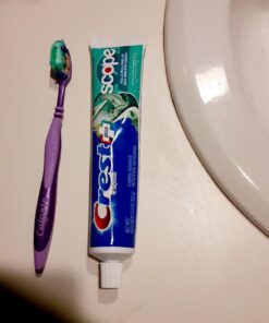 Crest + Scope Complete Whitening Toothpaste, Minty Fresh, 5.4 Oz (Pack of 3) Pack of 3 28 71LB1firipL