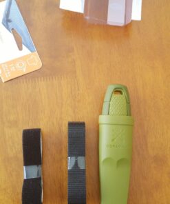 Morakniv Eldris Fixed-Blade Pocket-Sized Knife with Sandvik Stainless Steel Blade and Plastic Sheath 2.2-Inch. Green 55 71LJGRWFexL