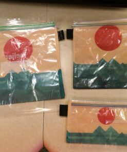 Artovida Artists Collective Lunch Baggies | Snack and Sandwich Bags with Zipper - Improved Dual Layer Design by Budi Kwan (Indonesia) The Ocean, the Sea, the Wave Budi Kwan - The Ocean - Baggie 34 71LUzCUiioL