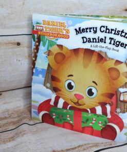 Merry Christmas, Daniel Tiger!: A Lift-the-Flap Book (Daniel Tiger's Neighborhood) Board book, Lift the flap 12 71Lm UE5XjL