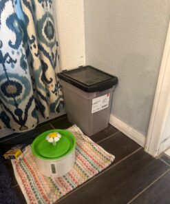 IRIS USA 12.75qt/3.1gal Airtight Pet Food Storage Container, Clear/Black 10 lbs 37 71Lmfaf6nJL