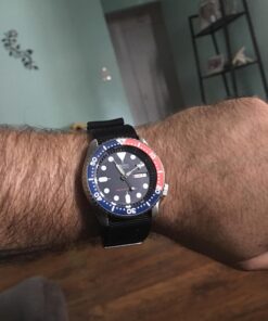 SEIKO Men's SKX009K2 Diver's Analog Automatic Stainless Steel Watch 30 71LtbuyNV1L