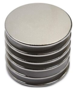 N52 Disc Neodymium Magnets Dia 1.26 x 1/16" Strongest Grade Rare Earth Magnets Discs - Science Projects, Fridges and Refrigerators, Crafting and Hobbies - Pack of 6 9 71M8CJu4ryL