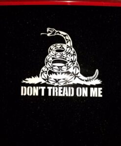 Don't Tread on Me - Medium Sized - 6 3/4" x 5 3/4" - die Cut Vinyl Decal for Windows, Cars, Trucks, Tool Boxes, laptops, MacBook - virtually Any Hard, Smooth Surface. Made and Ships from The USA! 26 71MESrtYtL
