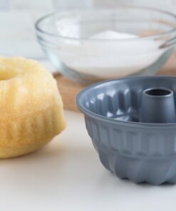 Fox Run Mini Fluted Pan with Center Tube, Preferred Non-Stick, 4-Inch 17 71MIUmlsRSL