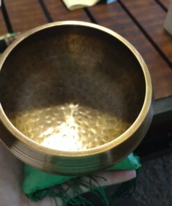 Tibetan Singing Bowl Set By YAK THERAPY- Hand Crafted Meditation, Chakra Healing Peace and Mindfulness Bowl with Mallet, Silk Cushion & Bag, 4.5 inch Bowl Made in Nepal includes Gift Ebook by Email 44 71MKwTrL6eL