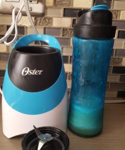 Oster BLSTPB-WBL My Blend 250-Watt Blender with Travel Sport Bottle, Light Powder Blue 50 71Mz5iROgiL