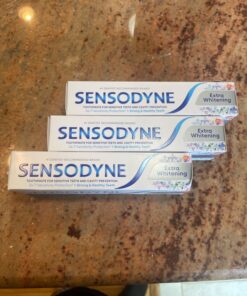 Sensodyne Extra Whitening Sensitive Teeth Whitening Toothpaste - 4 Ounces (Pack of 3) 33 71ND5rNsXJL