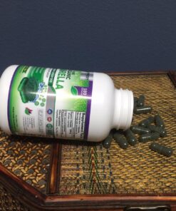 FRESH HEALTHCARE Premium Chlorella Supplement, 1200mg Pure Vegan Powder Capsules, 180 Chlorophyll and CFG Pills, Natural Detox Superfood, Naturally Contains B Vitamins and Minerals 38 71NL n6JR1L