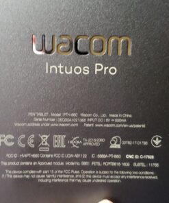 Wacom Intuos Pro Medium Bluetooth Graphics Drawing Tablet, 8 Customizable ExpressKeys, 8192 Pressure Sensitive Pro Pen 2 Included, Compatible with Mac OS and Windows,Black Regular 26 71NpC3iQEPL