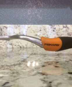 Fiskars Ergo Cultivator - Heavy Duty Gardening Hand Tool with Hang Hole - Lawn and Yard Tools - Black/Orange 19 71O5jqqB9L