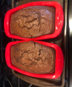 SILIVO Silicone Bread and Loaf Pans (2 Pack) - Nonstick Silicone Baking Mold for Homemade Loaf, Bread and Meatloaf - 8.9x3.7x2.5 inch Set of 2 32 71OLre7UGL