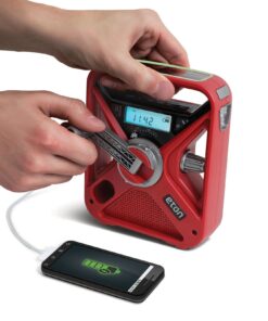 The American Red Cross FRX3 Hand Crank NOAA AM / FM Weather Alert Radio with Smartphone Charger, ARCFRX3WXR 14 71OPKOrXNoL