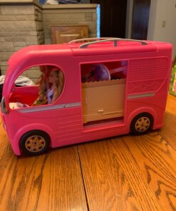 Barbie Pop-Up Camper Transforms into 3-Story Play Set with Pool! Standard 20 71OjFDyCFL