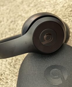 Beats Solo3 Wireless On-Ear Headphones - Apple W1 Headphone Chip, Class 1 Bluetooth, 40 Hours of Listening Time, Built-in Microphone - Black (Latest Model) Without AppleCare+ 30 71OsM5uUriL
