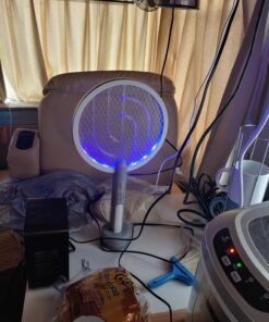 Electric Fly Swatter Racket, Mosiller 4000V 2 in 1 Bug Zapper with USB Rechargeable Base, Powerful Mosquitoes Trap Lamp & Fly Killer with 3 Layer Safety Mesh for Home, Bedroom, Kitchen, Patio (1 Pack) 1 Pack 31 71PEbplnMnL