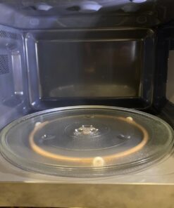 Farberware Countertop Microwave 1000 Watts, 1.1 cu ft - Microwave Oven With LED Lighting and Child Lock - Perfect for Apartments and Dorms - Easy Clean Metallic Red 41 71PeFjQcy6L