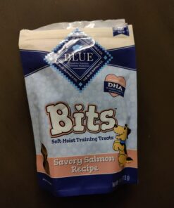 Blue Buffalo BLUE Bits Natural Soft-Moist Training Dog Treats, Salmon Recipe 4-oz bag 4 Ounce (Pack of 1) 31 71PkNSXaPVL