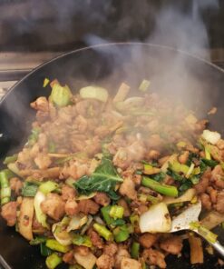 Lodge BOLD 14 Inch Seasoned Cast Iron Wok; Design-Forward Cookware 27 71Pvg4vL5BL