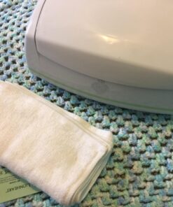 Prince Lionheart Warmies Wipes Warmer Designed for Reusable Cloth Wipes | Soft Glow Nighlight | Includes 1 everFRESH Pillow and 4 Warmies Cloth Wipes Bamboo,Fresh 1 x Warmies Wipes Warmer 44 71QCZaOrIhL