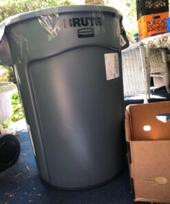 Rubbermaid Commercial Products BRUTE Heavy-Duty Trash/Garbage Can, 32-Gallon, Gray, Waste Container Home/Garage/Bathroom/Outdoor/Driveway 1 Pack 30 71QK1tmOhML