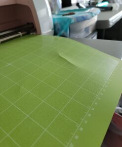 Cricut StandardGrip Machine Cutting Mats 12in x 12in, Reusable for Crafts with Protective Film,Use with Cardstock, Iron On, Vinyl and More, Compatible with Cricut Explore & Maker (2 Count) ,Green 12"x12", 2 Mats 2-pack 24 71QWNeBHKIL