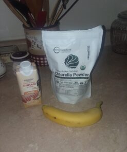 Micro Ingredients Organic Chlorella Powder, 10 Ounce, Broken Cell Wall, Rich in Vegan Proteins & Vitamins, Raw, Bulk Premium Chlorella Supplement, Vegan Friendly, Non-Irradiation 10 Ounce (Pack of 1) 36 71QmUR8JnAL