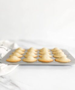 USA Pan Bakeware Madeleine Pan, 16-Well, Aluminized Steel 36 71R M9yuDPL