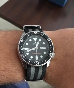 SEIKO Men's Automatic Analogue Watch with Rubber Strap SKX007K 59 71R5RpdVeBL