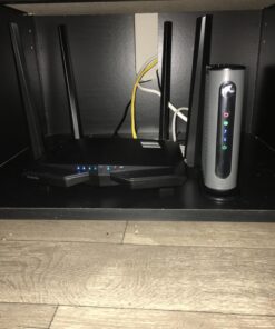 MOTOROLA 8x4 Cable Modem, Model MB7220, 343 Mbps DOCSIS 3.0, Certified by Comcast XFINITY, Time Warner Cable, Cox, BrightHouse, and More (No Wireless) 29 71RfhiFPK2L