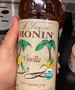 Monin - Organic Vanilla Syrup, Naturally Smooth Sweetness, Great for Coffee, Shakes, and Cocktails, Gluten-Free, Non-GMO (750 ml) 33 71RgiSbuz0L