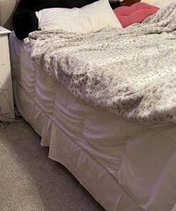 Amazon Basics Lightweight Pleated Bed Skirt, Full, Bright White 28 71Rj3UjYwRL