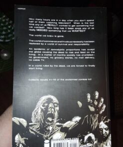 The Walking Dead: Compendium One Paperback, Unabridged 38 71Rlb0JkpsL
