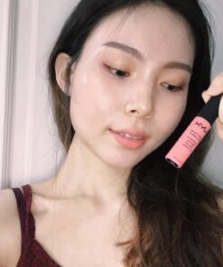 NYX PROFESSIONAL MAKEUP Soft Matte Lip Cream, Lightweight Liquid Lipstick - London (Mid-Tone Beige) 0.27 Fl Oz (Pack of 1) 45 71RoQdDVpkL