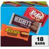 HERSHEY'S, KIT KAT and REESE'S Assorted Milk Chocolate, Christmas Candy Variety Box, 27.3 oz (18 Count) 34 71S5D1SsTFL