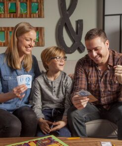 Hasbro Gaming Retro Series Clue 1986 Edition Board Game, Classic Mystery Games for Kids, Family Board Games for 3-6 Players, Family Games, Ages 8+ 19 71SF3YZEIL