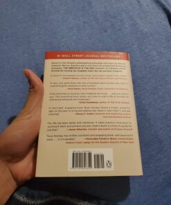 The Obstacle Is the Way: The Timeless Art of Turning Trials into Triumph 13 71SMtTHEFPL