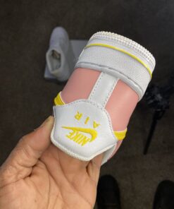 Angelus 2-Soft-4 oz Fabric Medium, 4 Fl Oz (Pack of 1), Clear 4 Fl Oz (Pack of 1) 2-Soft Fabric Medium 27 71SOXTWueL