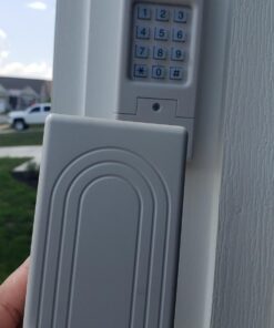 CHAMBERLAIN Clicker Keyless Entry KLIK2U-P2, Works with Chamberlain, LiftMaster, Craftsman, Genie and More, Security +2.0 Compatible Garage Door Opener Keypad, White 57 71Sdlg8uTfL