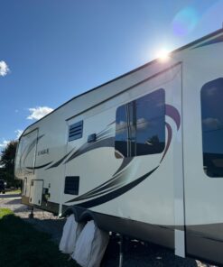 Meguiar's M6732 Marine/RV One Step Compound - Marine and RV Restorer That Removes Heavy Oxidation and Scratches While Restoring Gloss - 32 Oz One-Step Compound (32 Oz) 48 71T5HH5h63L