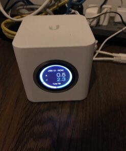 AmpliFi HD WiFi System by Ubiquiti Labs, Seamless Whole Home Wireless Internet Coverage, HD WiFi Router, 2 Mesh Points, 4 Gigabit Ethernet, 1 WAN Port, Ethernet Cable, Replaces Router & WiFi Extenders AmpliFi HD 41 71TFe2w7l L