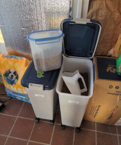 Rubbermaid Commercial Products Food Service Utility Scoop, 64-Ounce, White, for Ice/Bar and Ingredient Use in Restaurant/Kitchen 43 71TJ MEBckL