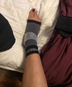 Plantar Fasciitis Foot Pain Relief & Recovery Kit-Compression Foot Sleeves, Heel Cups, Cushioned Arch Supports, Gel Inserts & Spiky Massage Ball-Fast Pain Relief for Heel & Arch (1 PAIR SOCKS KIT, L-XL) 1 PAIR SOCKS KIT 19 71TZG2XiYuL