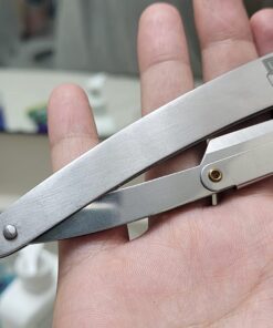 Utopia Care Professional Barber Straight Edge Razor Safety with 100-Pack Derby Blades - 100 Percent Stainless Steel (Silver) Silver 44 71TjG76W5sL