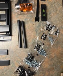 Pipishell Full Motion TV Wall Mount for 37-75 inch Flat/Curved TVs up to 100lbs, Wall Mount TV Bracket Swivel and Tilt, TV Mount Fits 8/12/16" Wood Studs, Max VESA 600x400mm, PILF3 40 71TnPkGoqJL